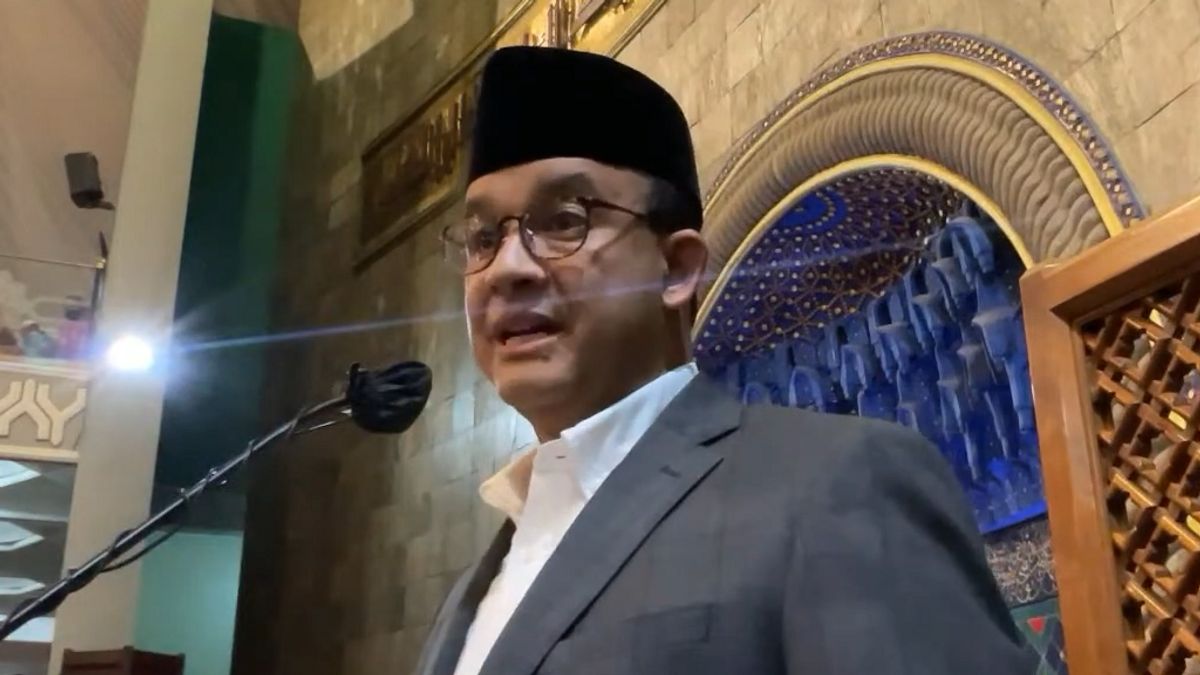 Lecture At UGM Mosque, Anies Shows Off Jak Lingko Program: No Heartache, No Drama