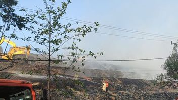 减少TPST Bantargebang Bekasi火灾烟雾的影响,BPBD分发口罩