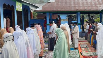 اليوم، مسلمو بانيماس أبوجي ينفذون عيد الفطر 