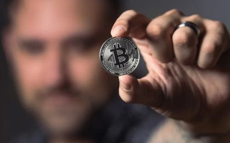 Antisipasi Komunitas Kripto Menuju Bitcoin Halving 2024: Fokus pada Pasokan dan Permintaan