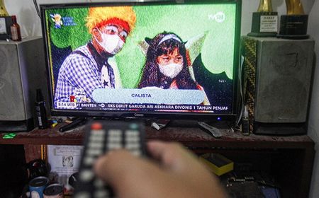 TV Dilarang Siarkan Pendakwah dari Organisasi Terlarang, Denny Siregar Kaget Tapi Setuju: Tumben KPI Bener