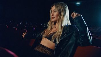 ヒラリー・ダフは、レオナルド・ディカプリオの憶測が「Mature」という曲にインスピレーションを与えていることについて声を上げました。