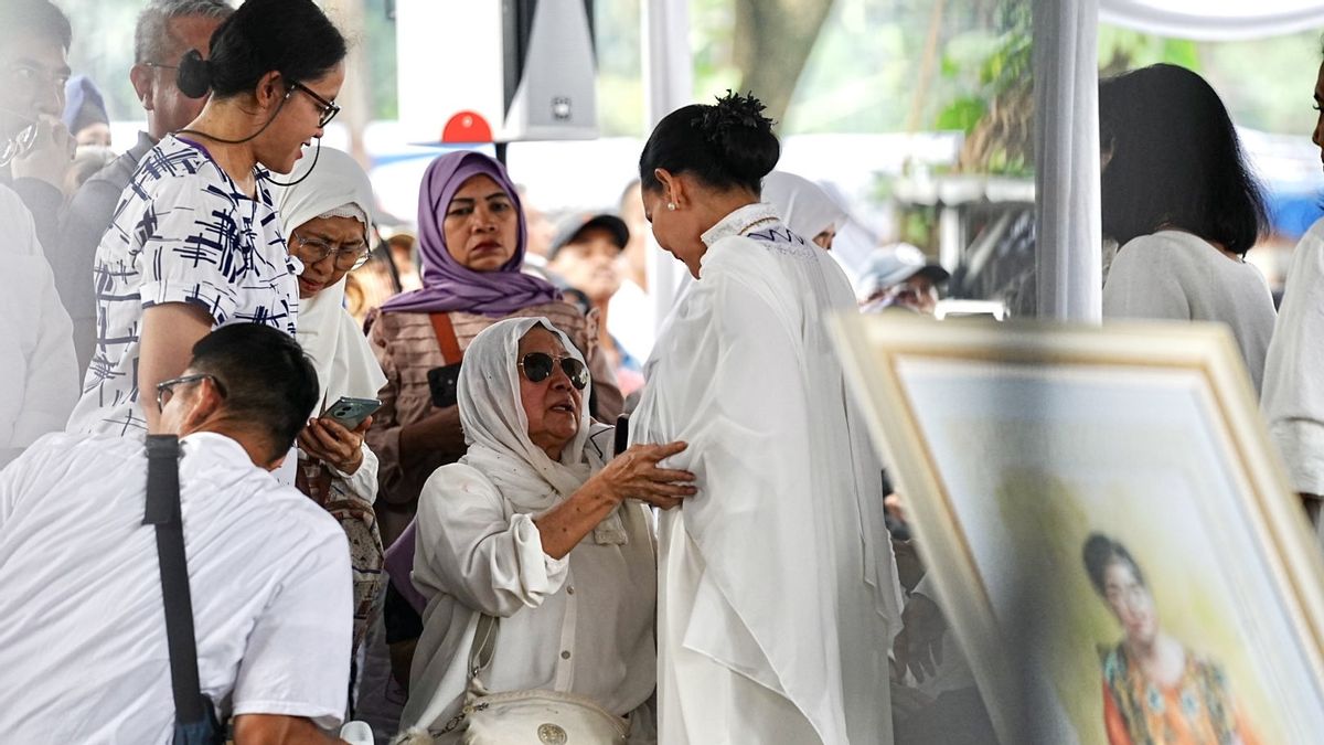 Titiek Puspa Sempat Meminta Dimakamkan di Dekat Makam Orang Tuanya