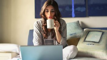 Jangan Biasakan Minum Kopi Saat Perut Kosong, Ini Risiko yang Dapat Terjadi