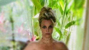 Foto Britney Spears Tanpa Baju dan Hanya Ditutup Emoji Tersebar di Medsos, Begini Penampakannya