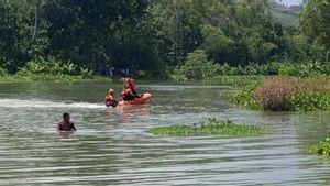 2 Bocah Tenggelam saat Main Ban Bekas di Sungai: 1 Ditemukan Tewas
