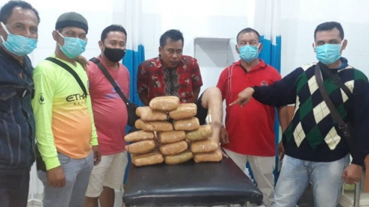 Police Seized 14.2 Kg Of Marijuana From Couples In North Sumatra