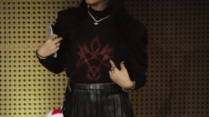 Isyana Sarasvati Luncurkan Single <i>terima kasih dariku</i> sebelum Capai Babak Akhir <i>EKLEKTIKO</i>