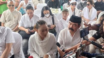 Setia Temani Titiek Puspa Saat Sakit, Inul Daratista: Ini tahun terberat saya