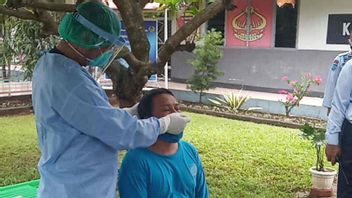  672 Résidents De La Prison De Cirebon Narcotiques Subissent Des Tests D’écouvillon Pour Cibler 3 Employés Positifs Covid-19