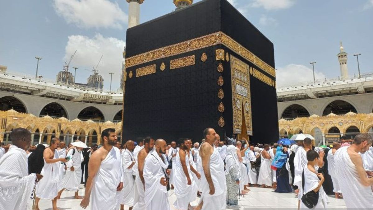 The 2023 Hajj Expenses Should Be Reduced