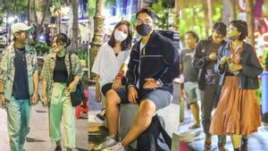 Eri Cahyadi Bolehkan Fashion Week di Pedestrian Tunjungan Surabaya, Tapi Jangan Sampai Ganggu Pengguna Jalan