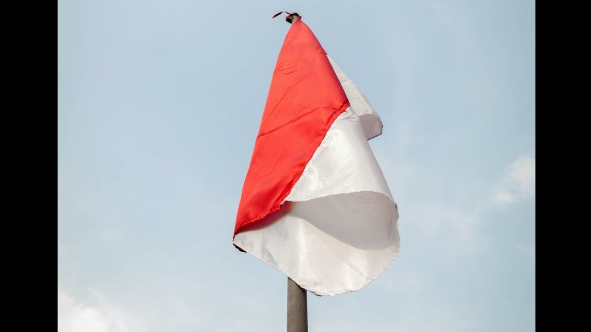 Police Arrest Red And White Flag Burners In Lampung, Whose Videos Have Been Uploaded To FB