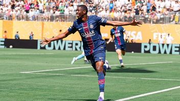 バロンドールノミネート:ヤマルとデンベレが優勝の脚光を浴びる