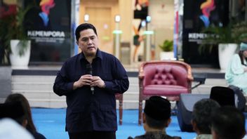 体育部长对踢拳击运动员成为性侵犯受害者的反应