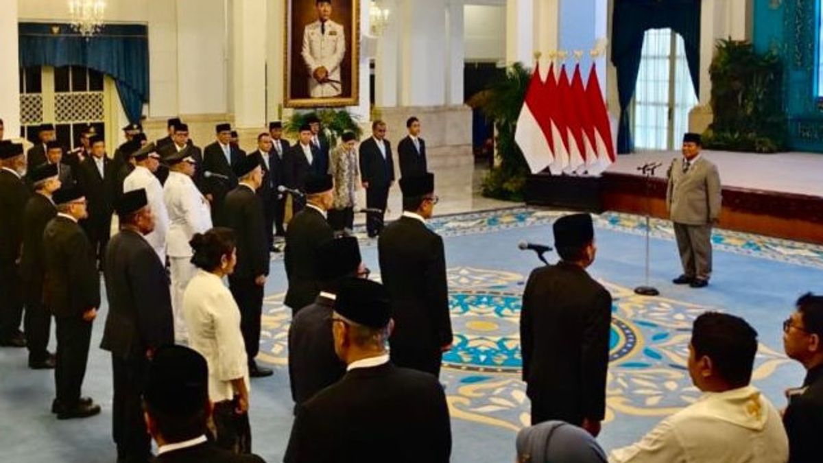 Prabowo Lantik Dony Oskaria jadi Kepala BP BUMN, Aminuddin dan Tedi sebagai Wakil