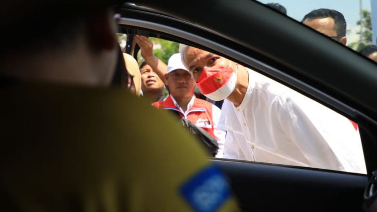 Ganjar Accompanied The Minister Of Energy And Mineral Resources Checks The Stock Of Fuel On The Homecoming Route