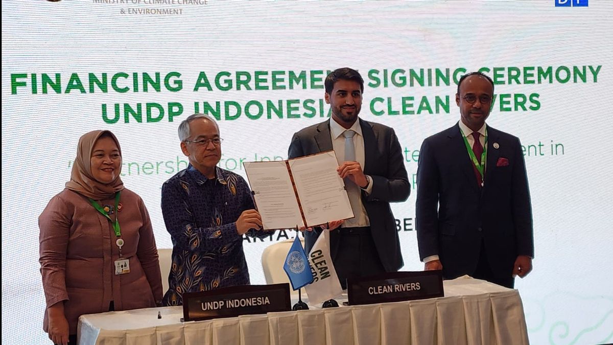 Kemitraan Global untuk Sungai Bersih: Clean Rivers dan UNDP Hadapi Limbah Plastik di Indonesia