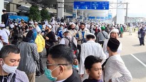 Massa Jemput Rizieq Shihab di Bandara, Pengamanan Berlangsung Normal