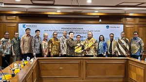 Krakatau Steel dan Chandra Asri Resmi Tandatangani Akta Jual Beli Saham Untuk Penutupan Transaksi
