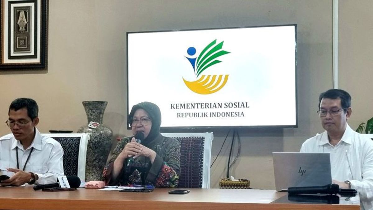 Having An Income Above The UMK After Receiving The PENA, Social Minister Risma Claims 11,260 KPM Out Of Extreme Poverty