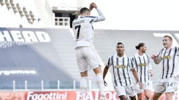 Cristiano Ronaldo Célèbre Après Avoir Marqué Contre L’Inter Milan