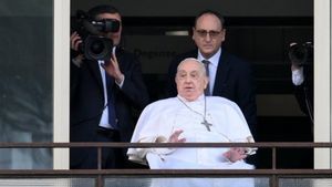 Returning From Hospital, Pope Francis Must Rest For 2 Months