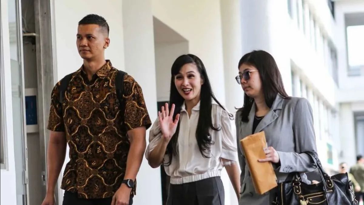 Jaksa Bakal Hadirkan Sandra Dewi di Sidang Harvey Moies 10 Oktober