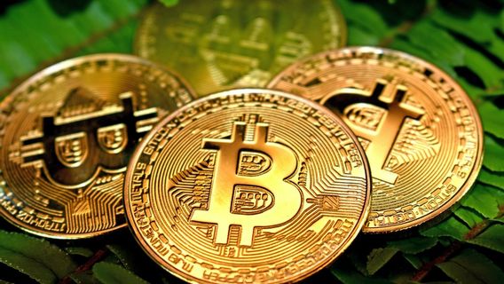 ビットコインは再び3%下落するが、シティグループは依然として暗号取引の開始に関心を持っている