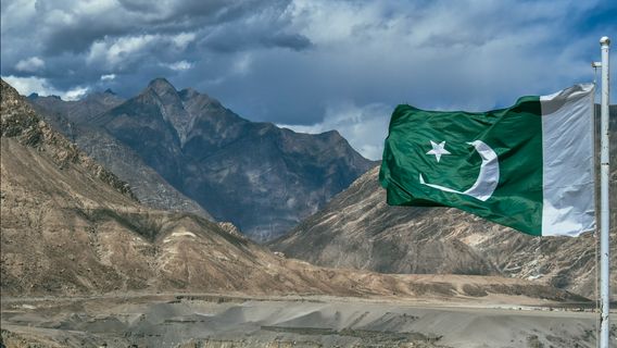 Pakistan Vows To Reply To India's Attack That Killed 26 People
