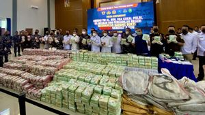 Indonesian Navy Destroys 2 Tons Of Smuggled Drugs Worth IDR 7.5 Trillion In Riau Islands
