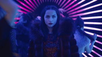 Review Film <i>Ballerina</i>: Ana de Armas Unjuk Taring Akting dan Aksi Terbaik