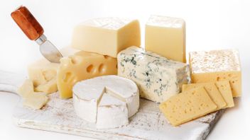 7 How To Save The Right Cheese So That It's Awet And Not Moldy