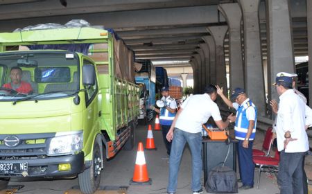 Hentikan Aksi Kendaraan ODOL di Tengah Pandemi COVID-19