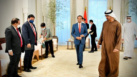 Le Président Jokowi, Le Ministre Coordinateur Airlangga Et Un Certain Nombre De Ministres Rencontrent Le Prince Héritier D’Abou Dhabi Mohammed Bin Zayed Pour Encourager La Coopération En Matière D’investissement