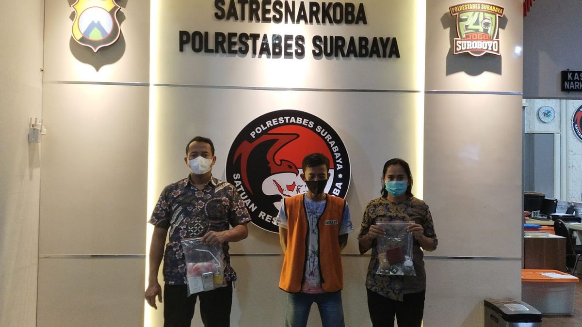 Edarkan Sabu dan Ganja, Kuli Bangunan di Surabaya Ditangkap