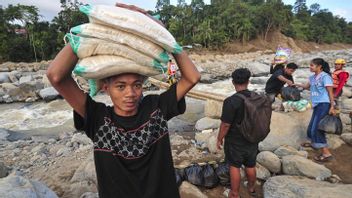 TNI dément l'incident de confiscation de l'aide aux victimes de la catastrophe d'Aceh