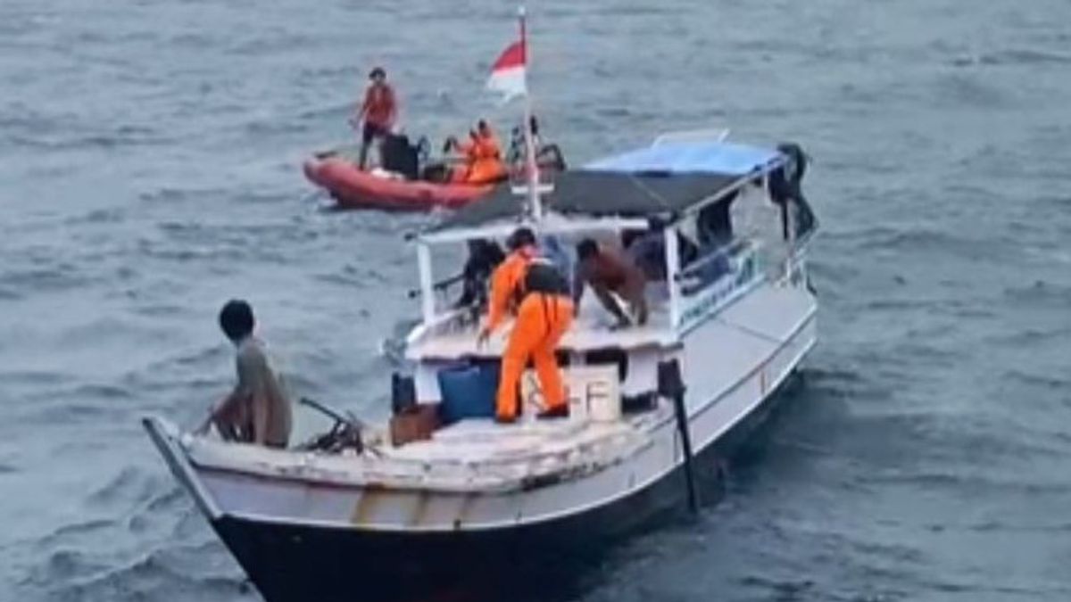 Trois pêcheurs de Pangkep trouvés sains et saufs après 5 jours perdus