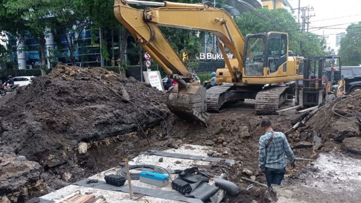 Pembangunan Saluran Air di Pusat Kota Surabaya Dikebut 2 Pekan