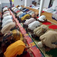 Minggu, 1 Mei, Jamaah Naqshabandiyah Padang Laksanakan Shalat Idulfitri 1 Syawal