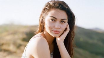 5 Potret Ariel Tatum, Cantik Meski dengan Sentuhan <i>Makeup</i> Minimalis