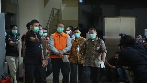 Geledah Rumah Dinas Edhy Prabowo, KPK Sita 8 Sepeda dan Uang Miliaran Rupiah