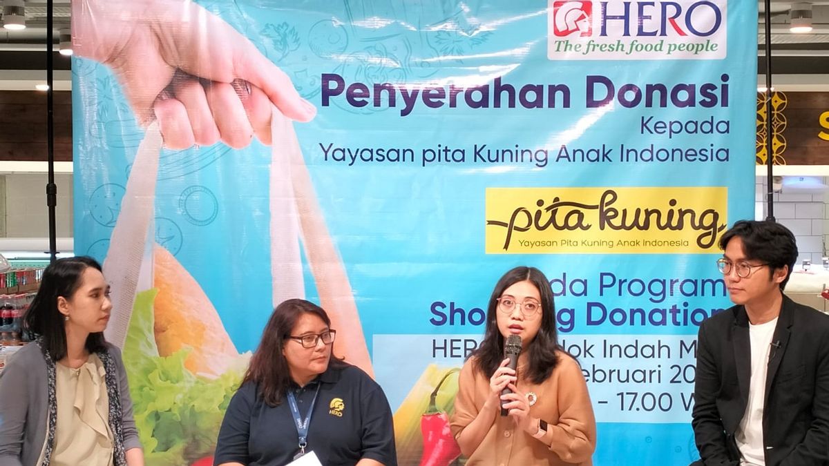 Hero Supermarket With Indonesian Children's Yellow Band Foundation Strengthens Child Cancer Treatment In Indonesia