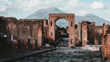 Gempa Rusak Situs Pompeii Italia