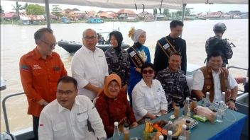 Bank Indonesia Synergizes With The Indonesian Navy To Serve Money Exchange In The Musi River