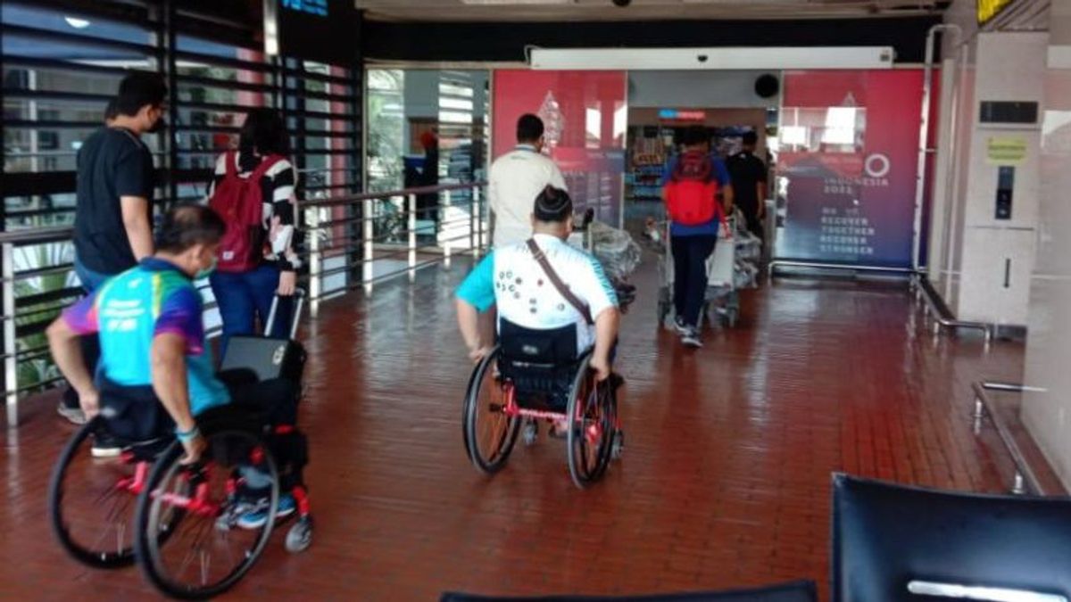 因此，一个过境机场，这是苏加诺 - 哈达机场准备欢迎2022年东盟残疾人运动会的运动员和官员