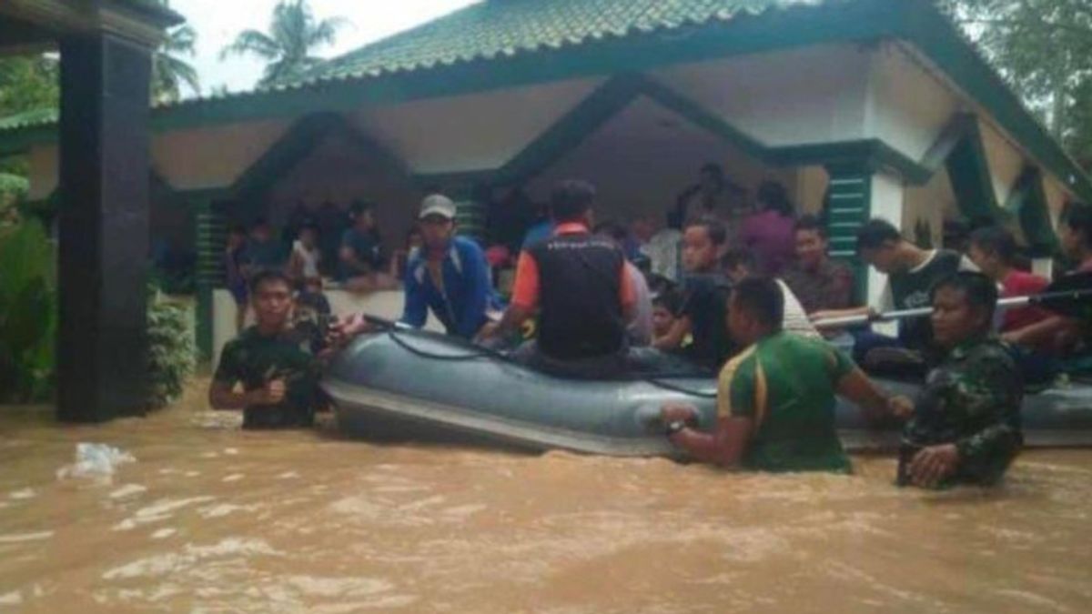 BNPB:ランプン南部の洪水災害による死者数は現在3人