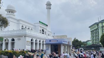  Jemaah shalat Iduladha di Masjid Al-Azhar Melimpah Hingga ke Halaman