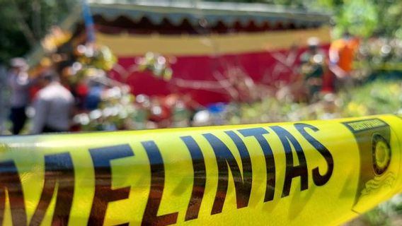 Police Carried Out A Burial Demolition Of A Toddler Who Died After Immunization