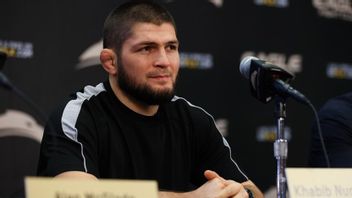 Nurmagomedov Calls Canelo The Best Boxer In The World, Slightly Above Fury
